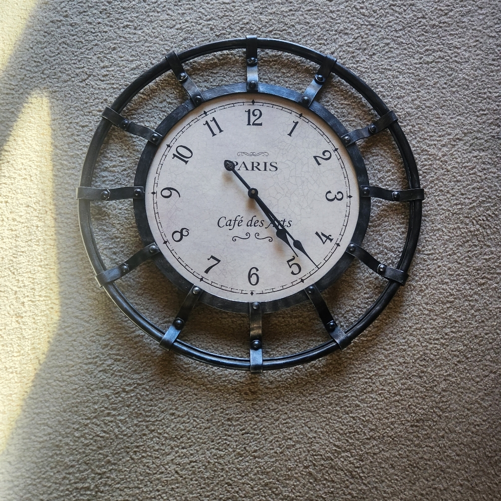Wall clock